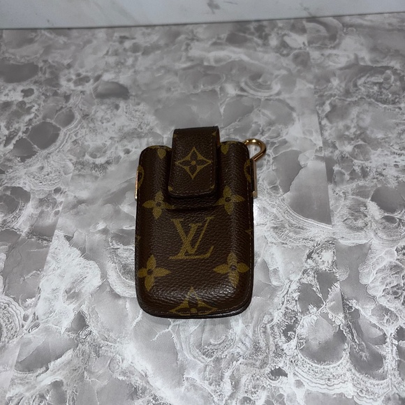 Louis Vuitton cell phone flip phone monogram holder keychain - Picture 1 of 8
